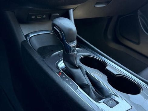 Used 2023 Chevrolet Malibu LT FWD image 17