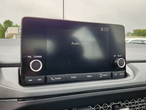 Certified 2023 Honda Accord EX image 21