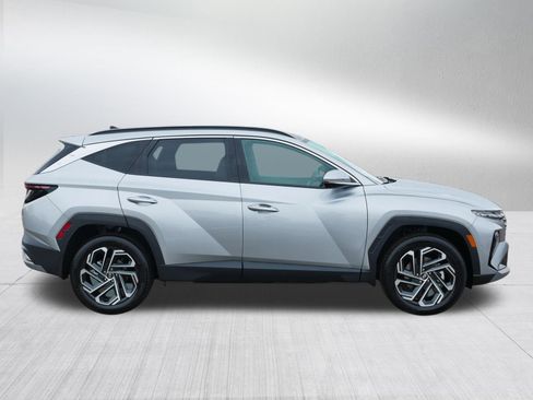 Certified 2025 Hyundai Tucson Limited image 8