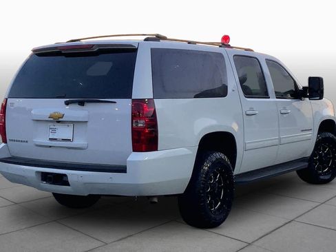 Used 2013 Chevrolet Suburban LT w/ Luxury Package AWD/4WD image 12
