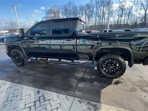 Used 2025 Chevrolet Silverado 2500 LT w/ Trail Boss Package image 5