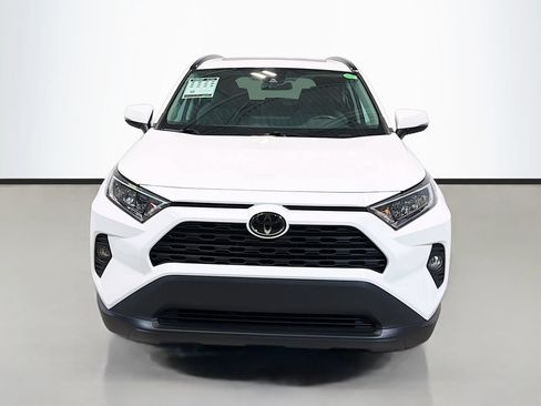 Used 2021 Toyota RAV4 XLE w/ Convenience Package AWD/4WD image 2