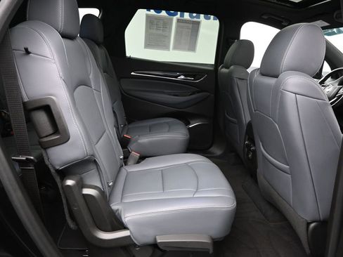 Certified 2023 Buick Enclave Essence w/ Experience Buick Package image 9