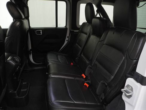Certified 2022 Jeep Wrangler Unlimited Sahara AWD/4WD image 20