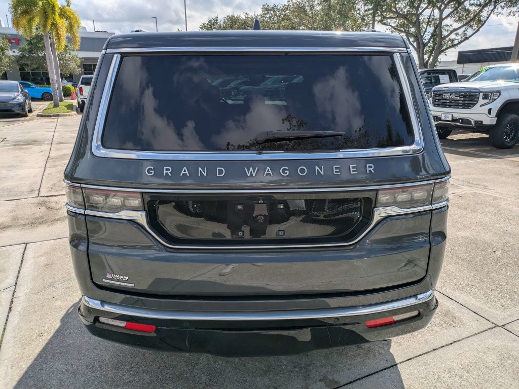 Used 2023 Jeep Grand Wagoneer L 4WD w/ Flexible Seating Group image 5