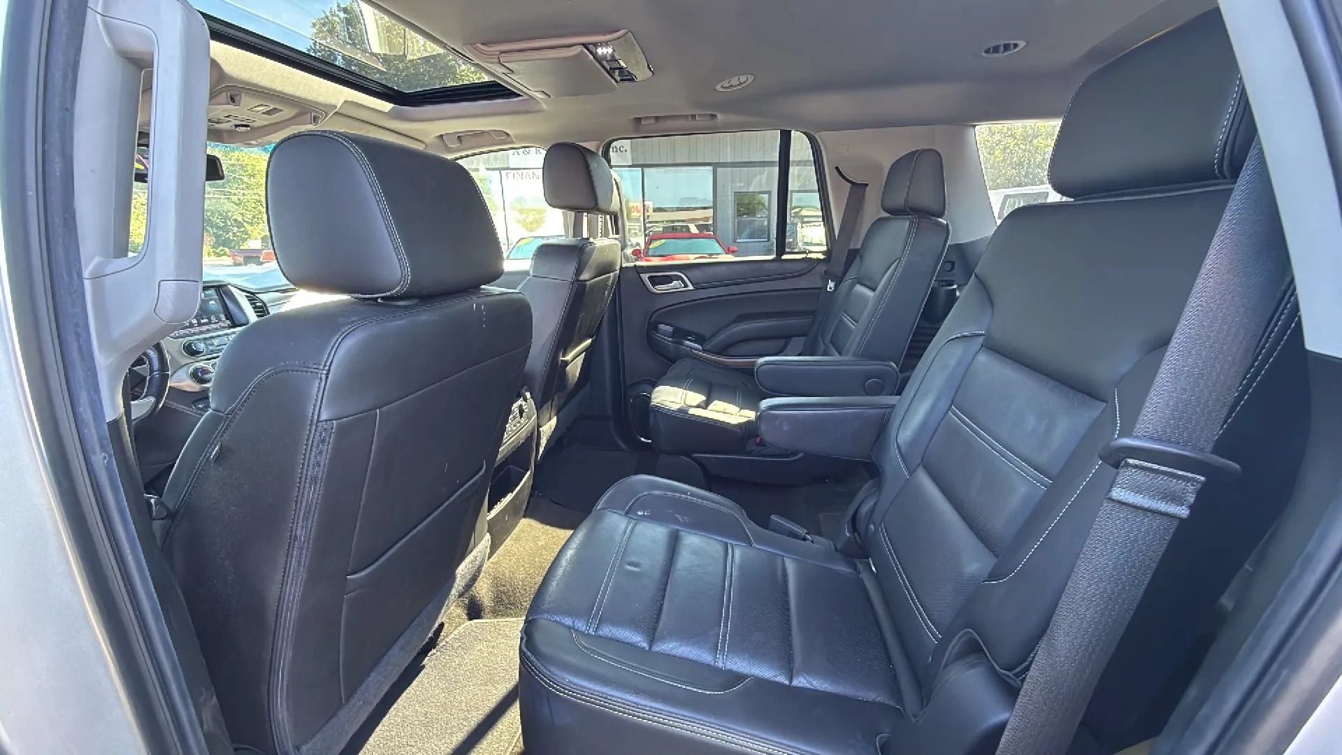 Used 2018 GMC Yukon Denali w/ Denali Ultimate Package AWD/4WD image 13