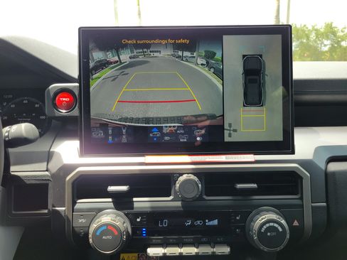 New 2026 Toyota 4Runner TRD Off-Road Premium AWD/4WD image 27