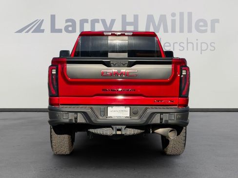 Used 2024 GMC Sierra 2500 AT4X w/ AT4X AEV Edition AWD/4WD image 5