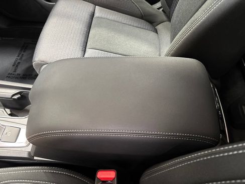 Used 2025 Subaru Ascent Premium AWD/4WD image 27