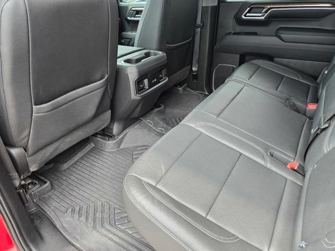 Used 2024 Chevrolet Silverado 1500 LT Trail Boss w/ LT Trail Boss Premium Package AWD/4WD image 13