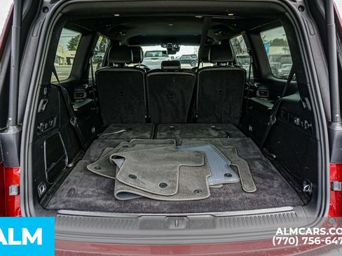 Used 2024 Jeep Wagoneer Series II w/ Flexible Seating Group RWD image 55