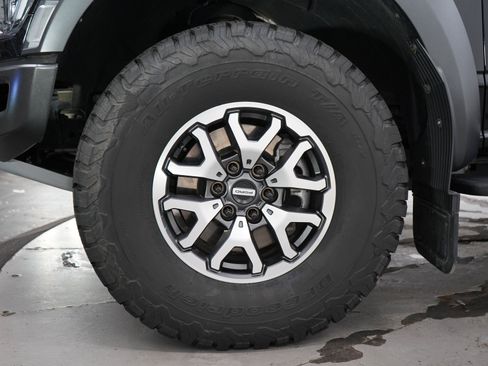 Used 2022 Ford F150 Raptor w/ Convenience Package AWD/4WD image 28