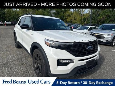 Used 2023 Ford Explorer ST-Line w/ Class IV Trailer Tow Package AWD/4WD image 1