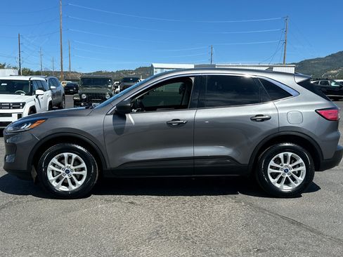 Used 2022 Ford Escape SE AWD/4WD image 7