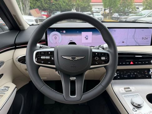 Used 2026 Genesis GV70 2.5T Advanced image 22
