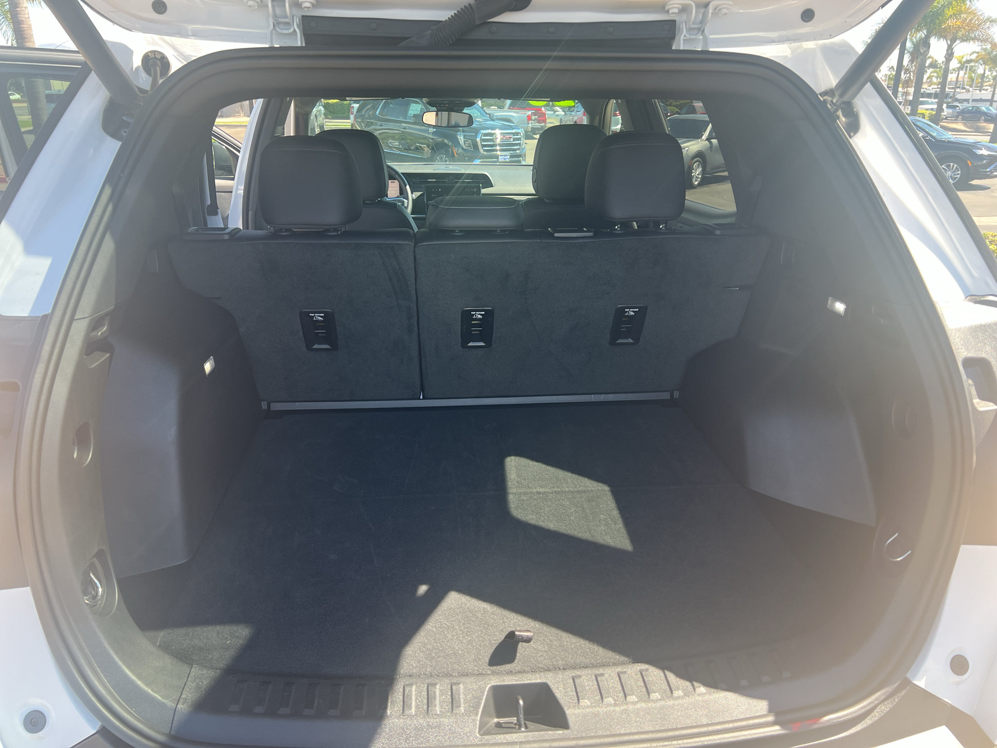 Used 2026 GMC Terrain Elevation w/ Elevation Premium Package FWD image 18