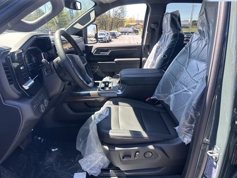 New 2026 Chevrolet Silverado 2500 LT w/ Trail Boss Package AWD/4WD image 12