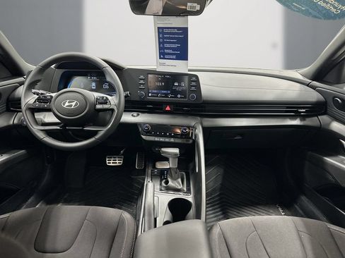 Certified 2026 Hyundai Elantra Sport FWD image 19