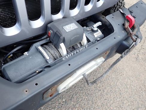 Used 2017 Jeep Wrangler Unlimited Rubicon AWD/4WD image 4
