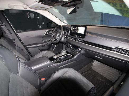 Used 2025 Mitsubishi Outlander SE AWD/4WD image 21
