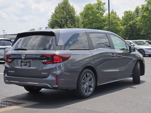 New 2026 Honda Odyssey Touring image 22