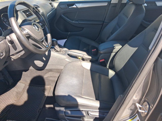 Used 2017 Volkswagen Jetta SE FWD image 15