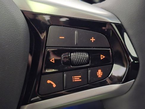 Used 2025 BMW 330i xDrive Sedan w/ M Sport Package image 19