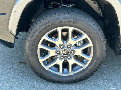 Used 2023 Toyota Tundra 1794 Edition AWD/4WD image 12