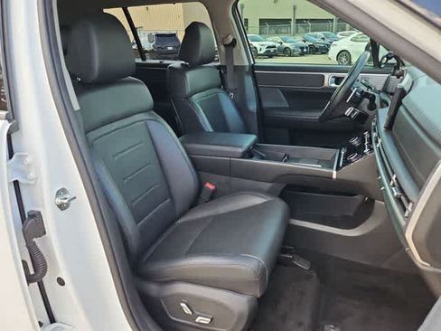 Used 2024 Hyundai Santa Fe Limited AWD/4WD image 19