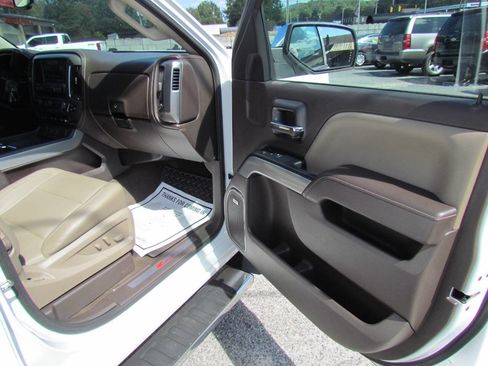 Used 2016 Chevrolet Silverado 1500 LTZ Z71 w/ LTZ Plus Package image 16