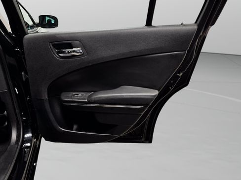 Used 2014 Dodge Charger SE RWD image 15