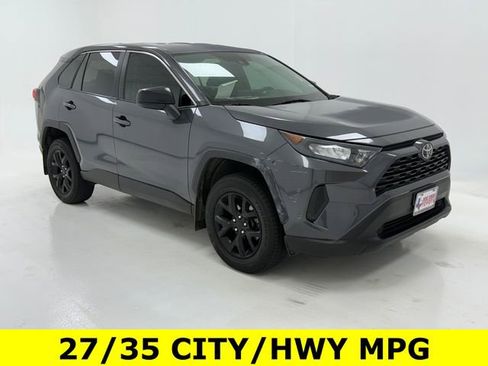 Used 2022 Toyota RAV4 LE image 1