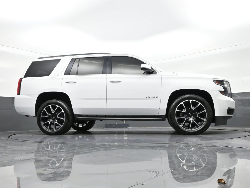 Used 2018 Chevrolet Tahoe LT w/ Luxury Package RWD image 30