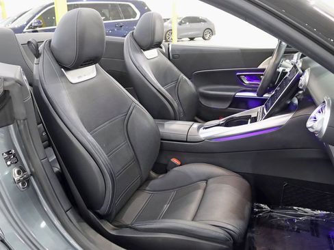 Used 2023 Mercedes-Benz SL 63 AMG 4MATIC image 31