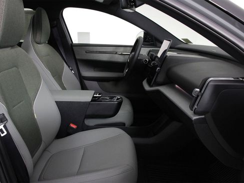 New 2026 Volvo EX30 Cross Country Ultra image 10