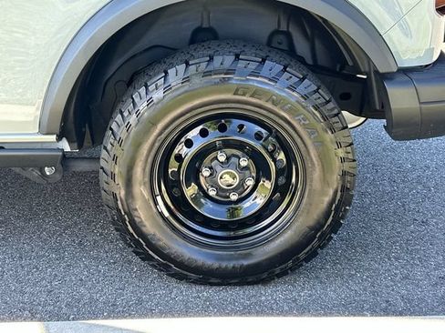 Used 2023 Ford Bronco Black Diamond AWD/4WD image 11