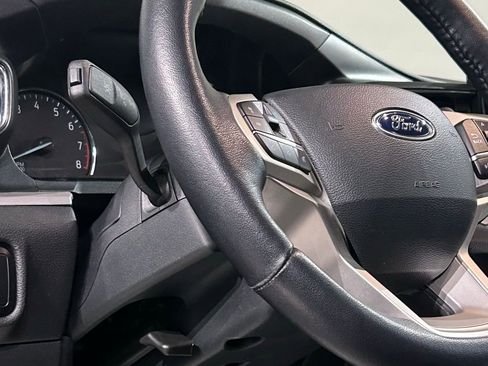 Used 2023 Ford Explorer XLT w/ Equipment Group 202A image 43