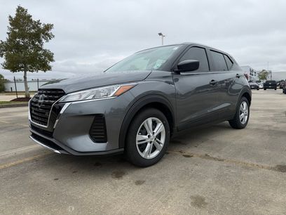 Used 2025 Nissan Kicks Play S