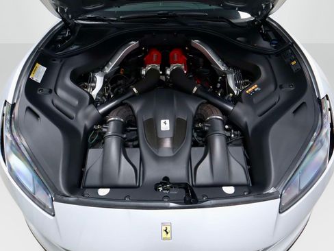 Certified 2019 Ferrari Portofino RWD image 10