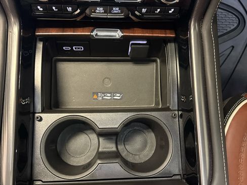 Used 2024 GMC Yukon XL Denali Ultimate image 22