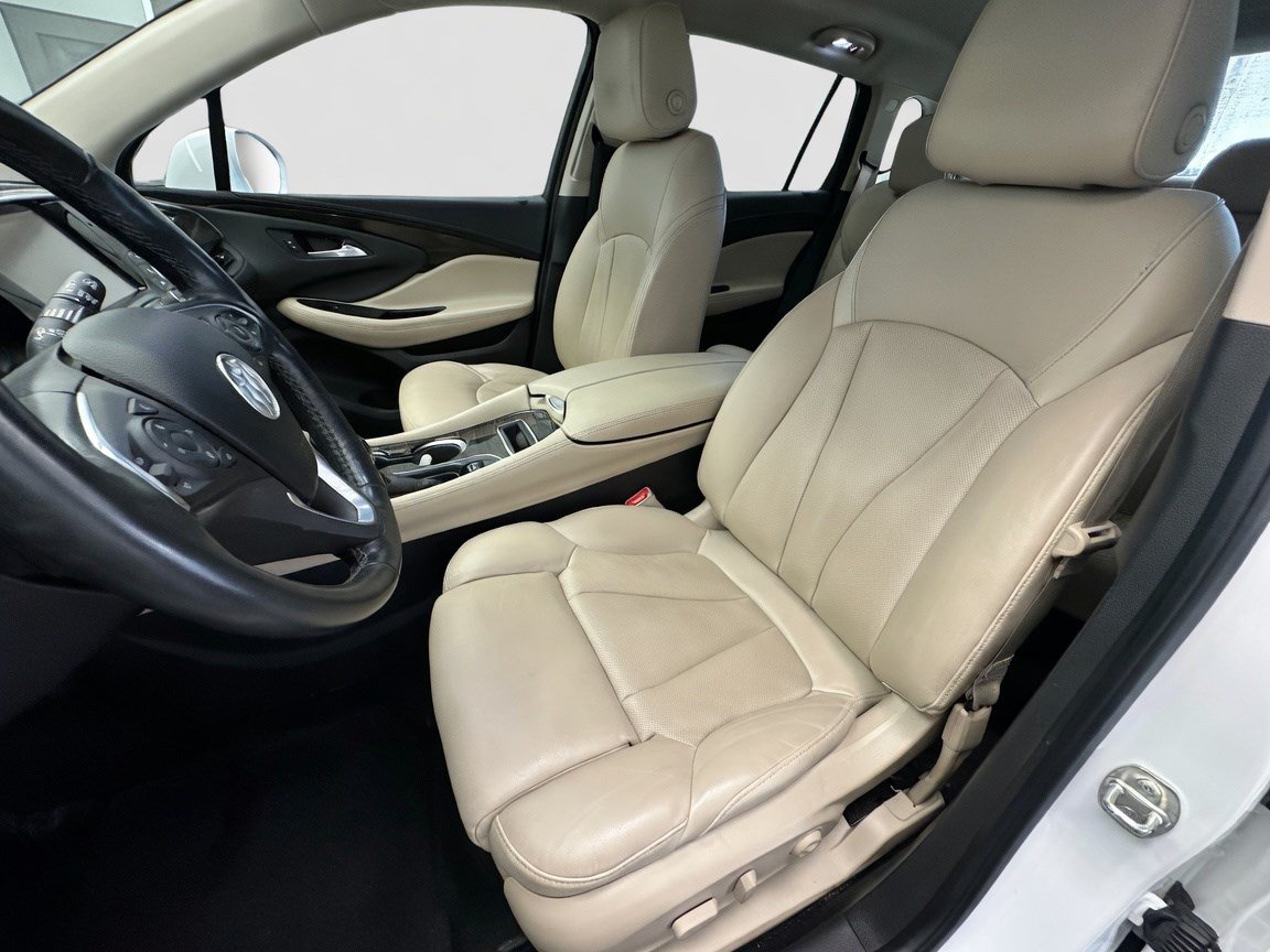 Used 2019 Buick Envision Premium AWD/4WD image 11