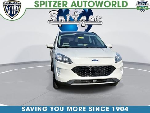 Used 2020 Ford Escape Titanium AWD/4WD image 3