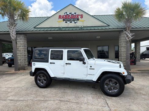 Used 2017 Jeep Wrangler Unlimited Sport AWD/4WD image 1