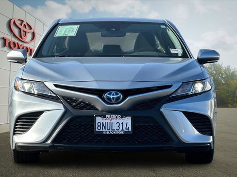 Certified 2020 Toyota Camry SE image 8