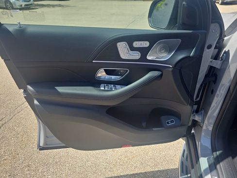 New 2026 Mercedes-Benz GLS 450 4MATIC image 10