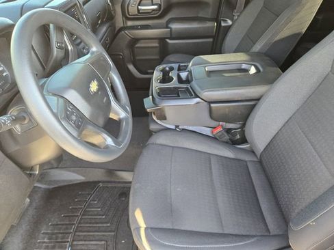 Used 2025 Chevrolet Silverado 2500 Custom w/ Custom Value Package image 14