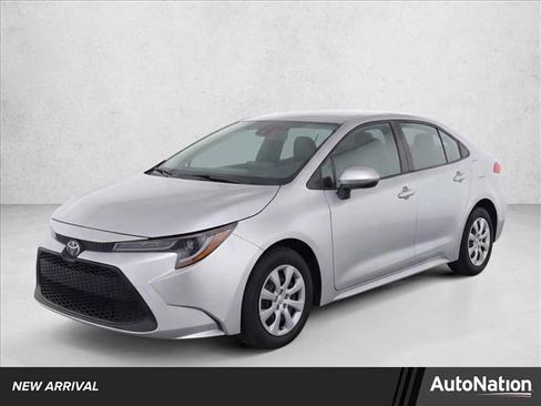 Used 2022 Toyota Corolla LE image 1