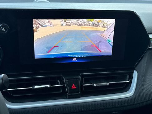 Used 2025 Chevrolet TrailBlazer LT FWD image 22