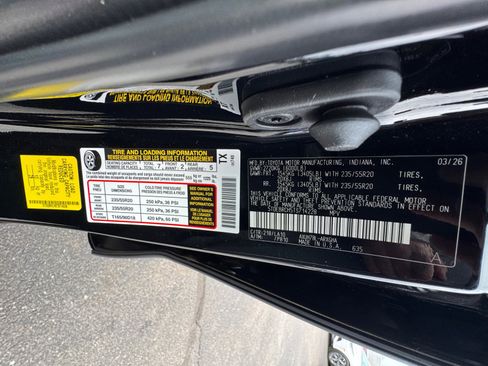 New 2026 Toyota Highlander Platinum AWD/4WD image 34