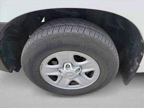 Used 2013 Toyota Tundra 2WD Double Cab image 9